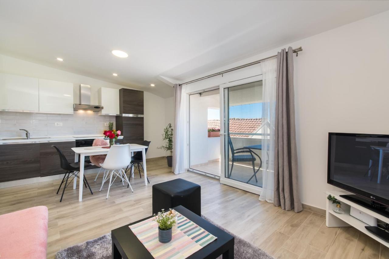Apartment Finta Rogotin ภายนอก รูปภาพ