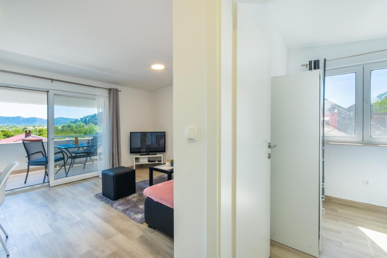 Apartment Finta Rogotin ภายนอก รูปภาพ
